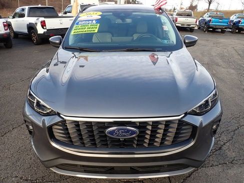 Certified 2025 Ford Escape Platinum w/ Premium Technology Package image 12