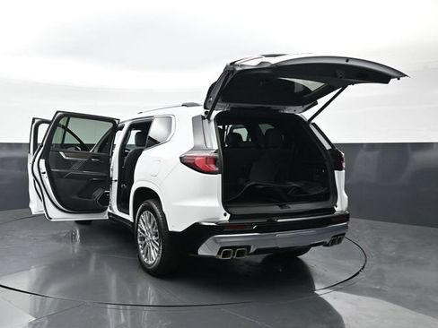 Used 2026 GMC Acadia Denali w/ Super Cruise Package AWD/4WD image 49