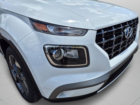 New 2026 Hyundai Venue SEL FWD image 31