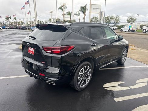Used 2025 Chevrolet Blazer RS image 4