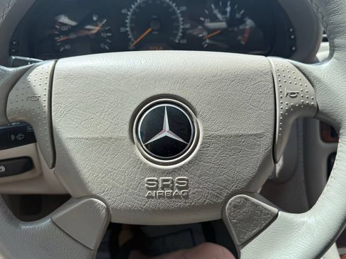 Used 1999 Mercedes-Benz CLK 320 Cabriolet image 18