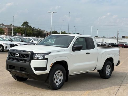 New 2026 Nissan Frontier S image 5