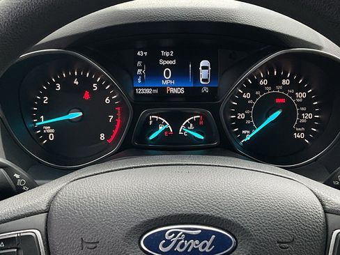 Used 2018 Ford Escape SE image 23