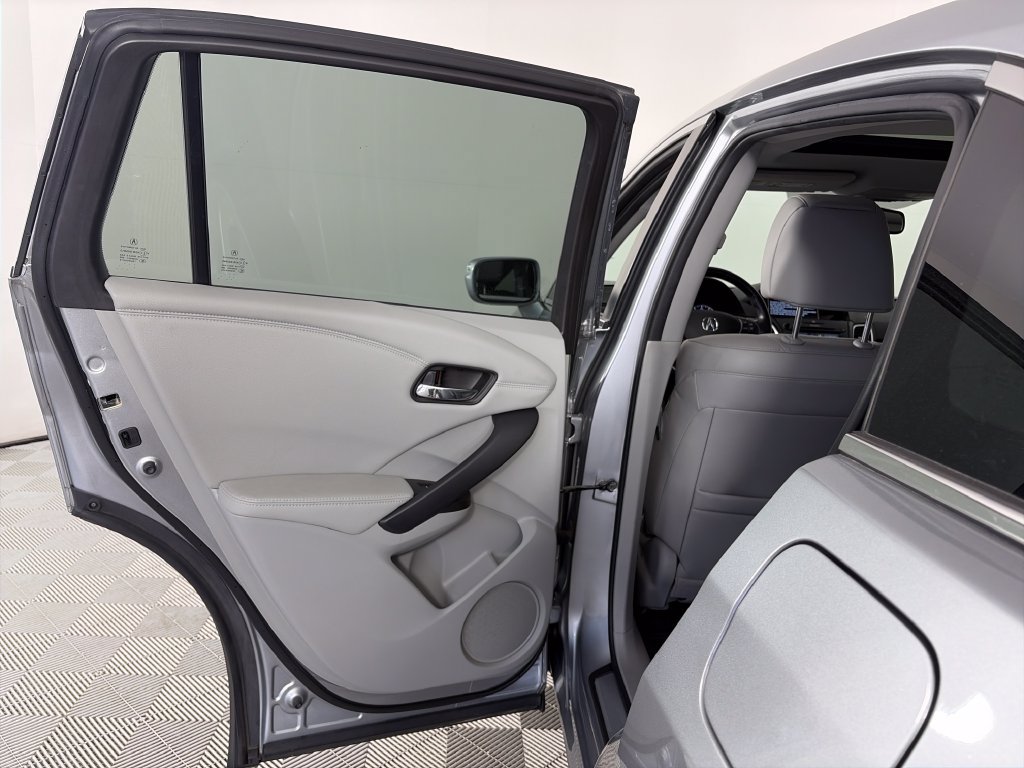 Used 2018 Acura RDX w/ Technology Package AWD/4WD image 12