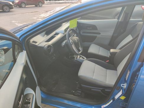 Used 2012 Toyota Prius C One image 12