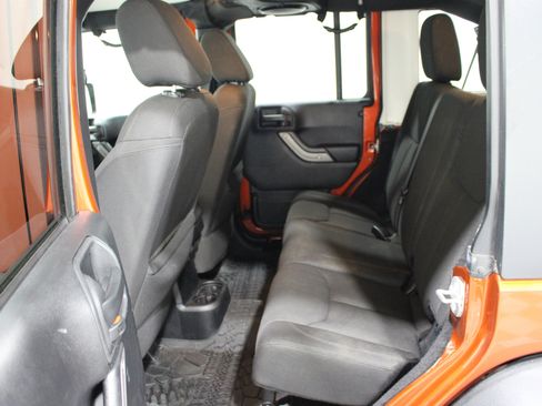 Used 2014 Jeep Wrangler Unlimited Sport w/ Quick Order Package 24S AWD/4WD image 15