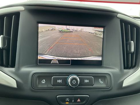 Used 2024 GMC Terrain SLE AWD/4WD image 14