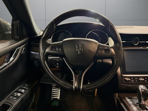 Used 2017 Maserati Quattroporte S GranSport RWD image 12