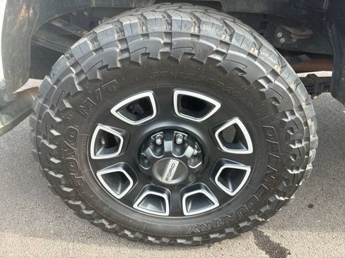 Used 2025 Ford F250 Platinum AWD/4WD image 10