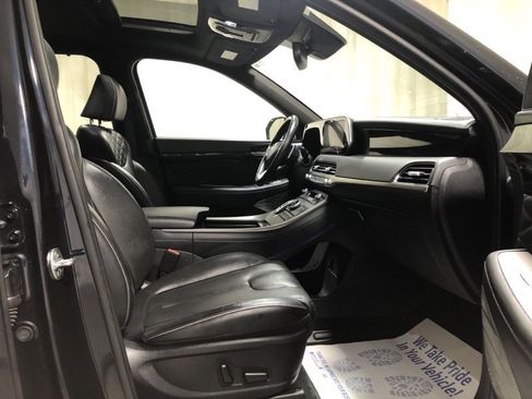 Used 2022 Hyundai Palisade Calligraphy image 14
