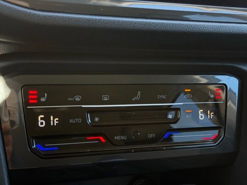 Certified 2023 Volkswagen Tiguan SE image 20