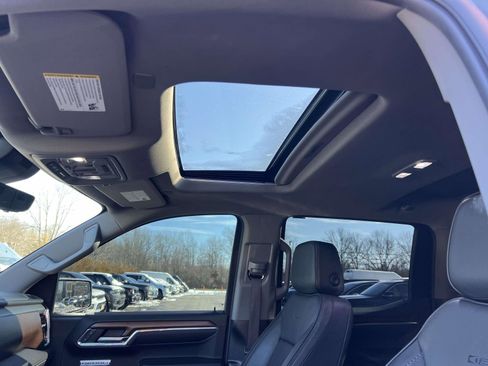 Used 2023 GMC Sierra 1500 Denali w/ Denali Reserve Package image 23