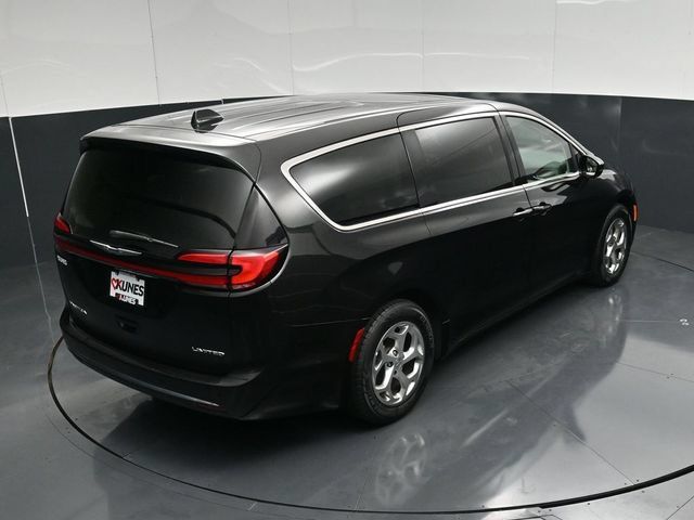 Certified 2024 Chrysler Pacifica Limited FWD image 50