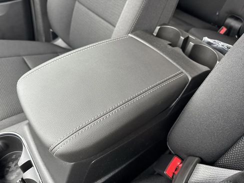 New 2026 GMC Canyon Elevation w/ Convenience Package image 21