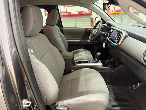 Used 2022 Toyota Tacoma SR5 image 18