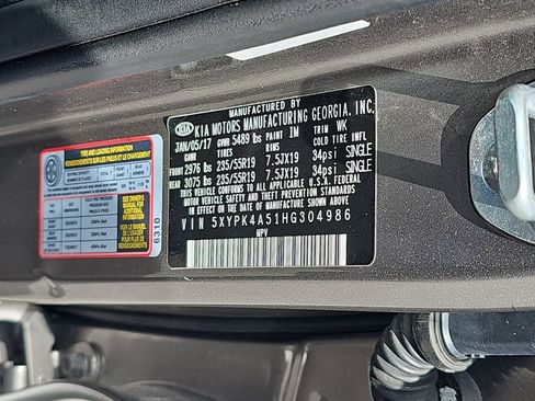 Used 2017 Kia Sorento SX FWD image 40