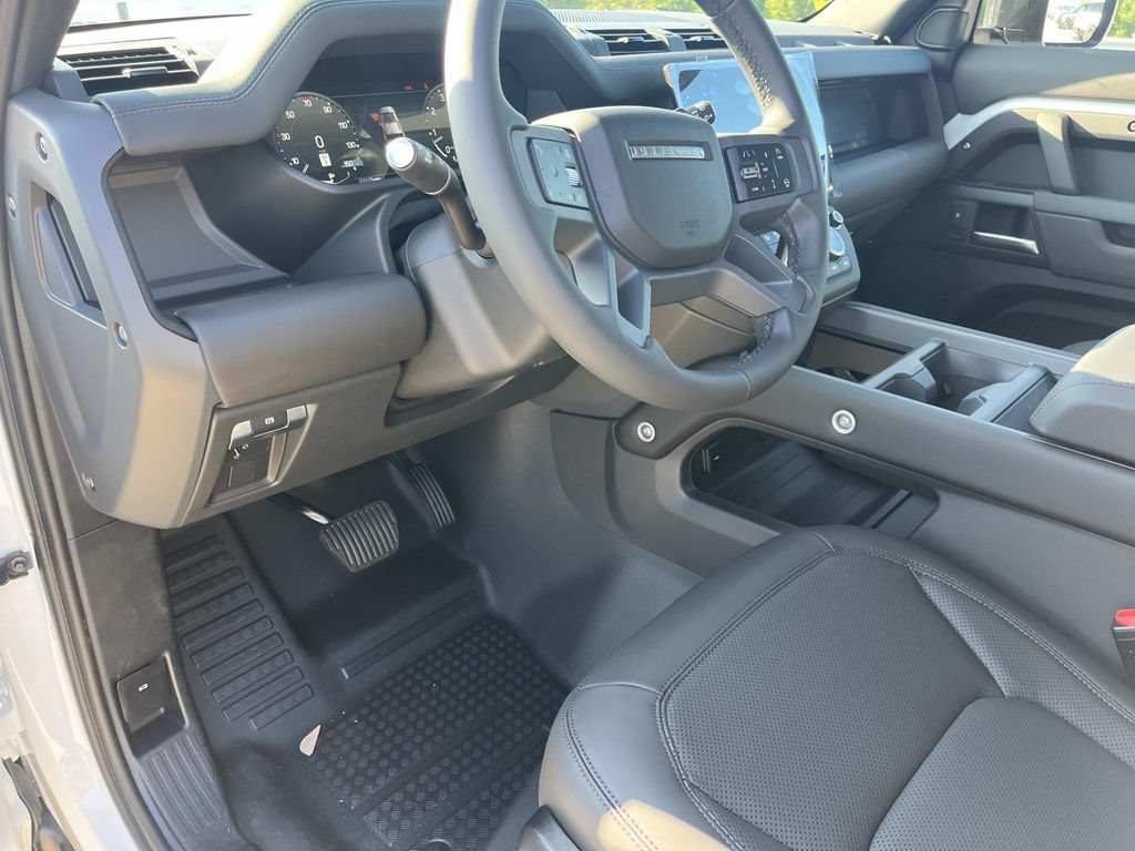 New 2026 Land Rover Defender 110 S AWD/4WD image 11