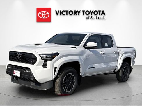 New 2025 Toyota Tacoma TRD Sport image 1
