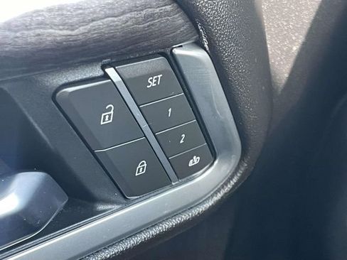 Used 2025 Chevrolet Silverado 3500 LTZ w/ LTZ Plus Package image 26