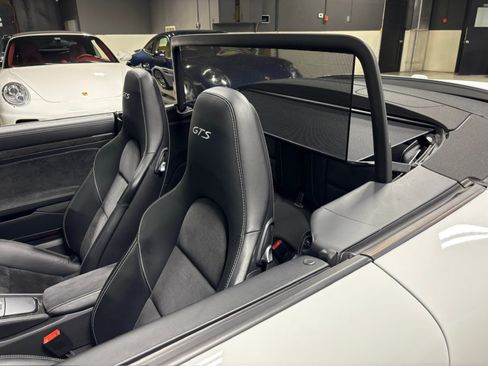 Used 2016 Porsche 911 Carrera 4 GTS AWD/4WD image 9