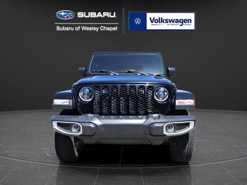 Used 2023 Jeep Gladiator Sport AWD/4WD image 3