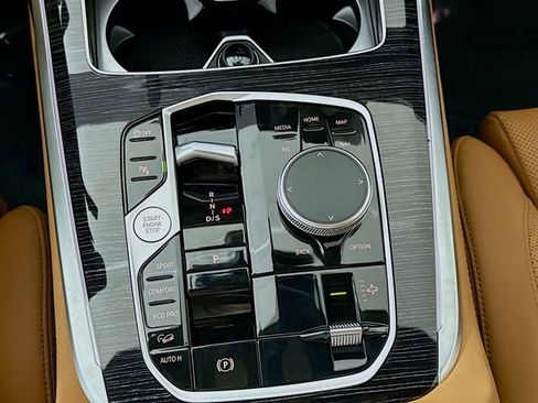 New 2026 BMW X7 xDrive40i w/ M Sport Package image 17