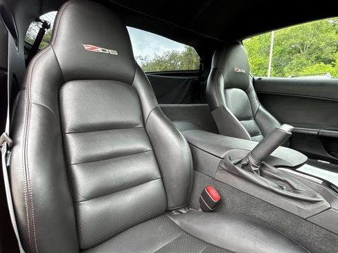 Used 2008 Chevrolet Corvette Z06 w/ Preferred Equipment Group RWD image 28