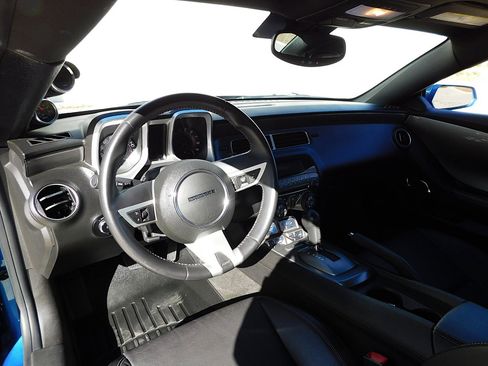 Used 2010 Chevrolet Camaro SS image 21