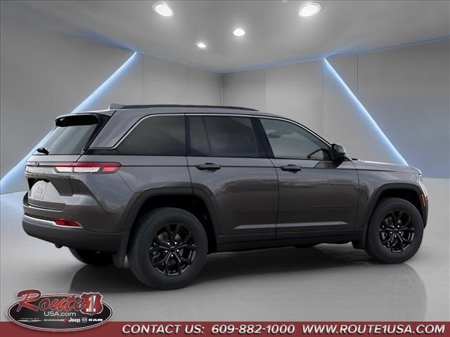 New 2026 Jeep Grand Cherokee Altitude AWD/4WD image 5