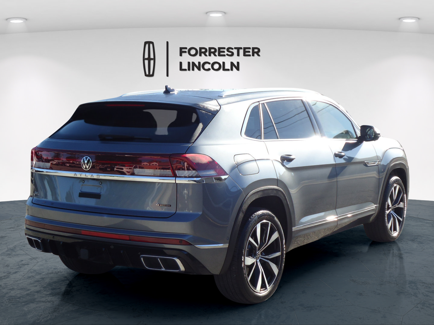 Used 2024 Volkswagen Atlas Cross Sport SEL Premium R-Line AWD/4WD image 3