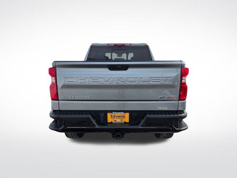 Used 2024 Chevrolet Silverado 1500 ZR2 w/ Technology Package image 4