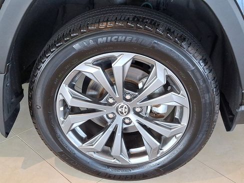 Certified 2023 Toyota RAV4 XLE Premium image 9