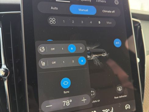 New 2026 Volvo XC60 B5 Plus w/ Protection Package Premier image 37