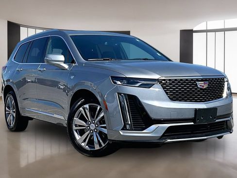 Used 2025 Cadillac XT6 Premium Luxury AWD/4WD image 11