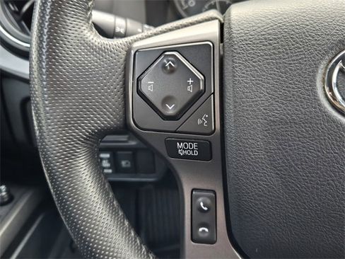 Used 2019 Toyota Tacoma TRD Off-Road image 24