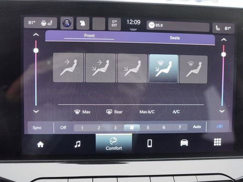 Certified 2022 Jeep Compass Limited image 25