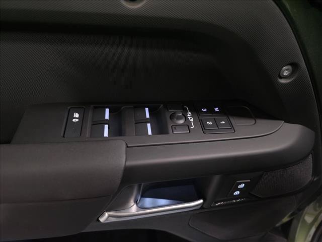 New 2026 Land Rover Defender 110 S AWD/4WD image 27