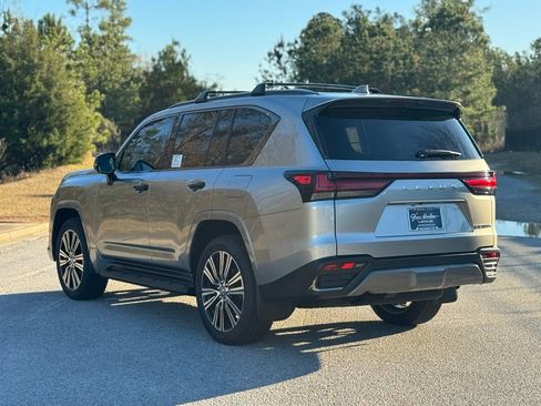 New 2025 Lexus LX 700h Luxury image 12