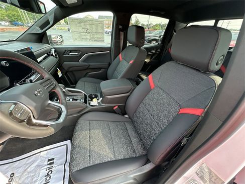 New 2025 Chevrolet Colorado Z71 w/ Technology Package image 11