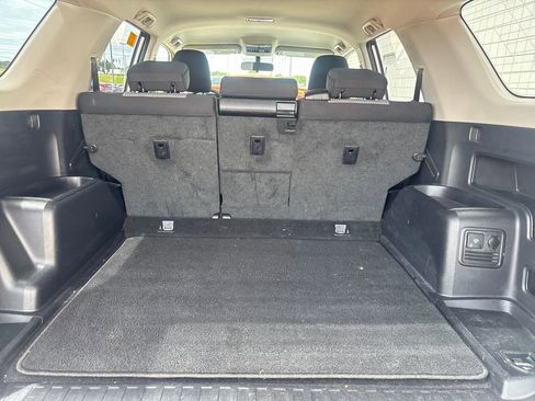 Used 2015 Toyota 4Runner SR5 RWD image 29