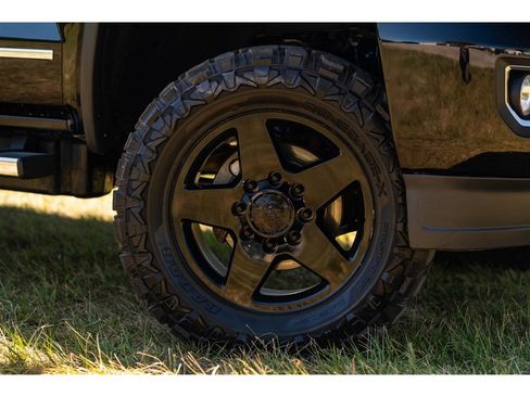 Used 2015 GMC Sierra 2500 Denali w/ Duramax Plus Package image 3