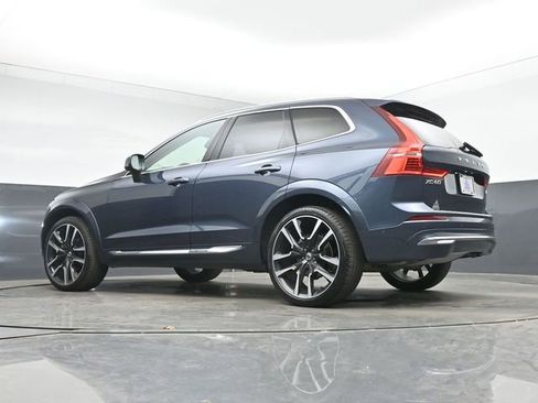 Used 2023 Volvo XC60 B5 Ultimate w/ Protection Package Premier AWD/4WD image 43
