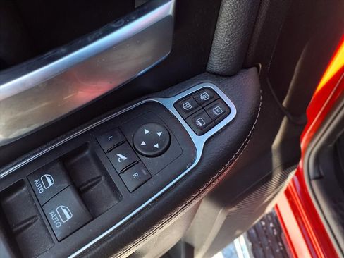 Used 2024 RAM 2500 Big Horn w/ Bed Utility Group image 27