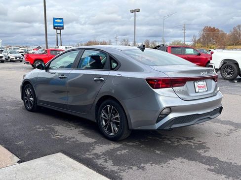 Used 2024 Kia Forte LXS image 6