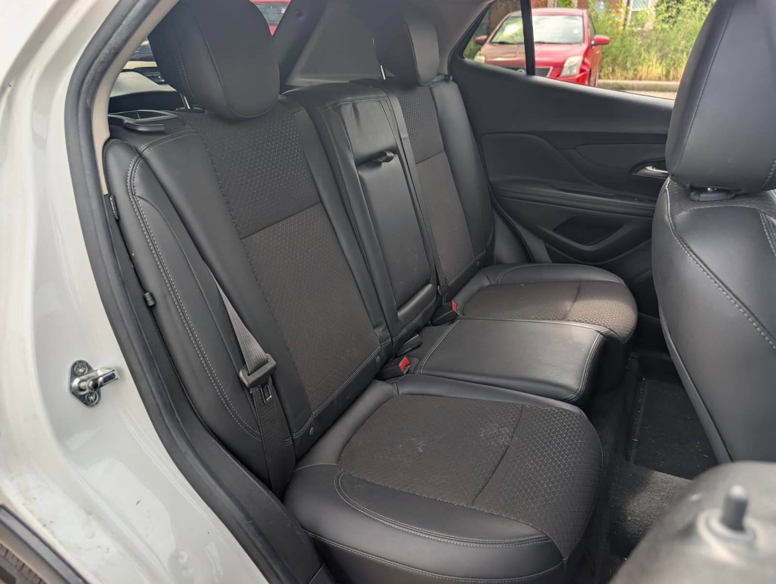 Used 2019 Buick Encore Preferred FWD image 35