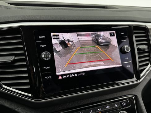 Used 2023 Volkswagen Atlas SE image 18
