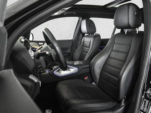 Certified 2022 Mercedes-Benz GLS 450 4MATIC image 18