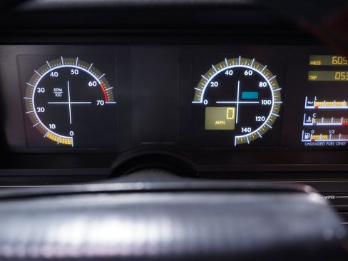 Used 1993 Cadillac Allante image 35