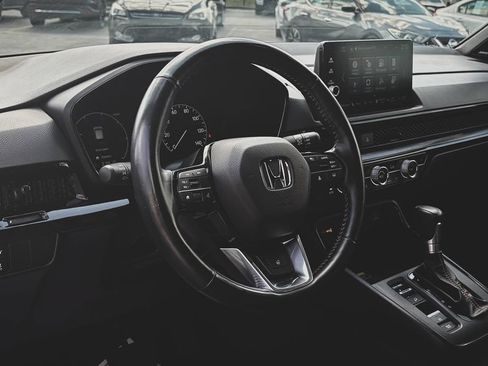 Used 2025 Honda CR-V Sport Touring image 2
