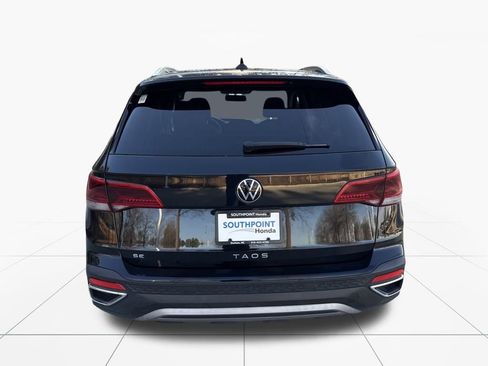 Used 2022 Volkswagen Taos SE image 7
